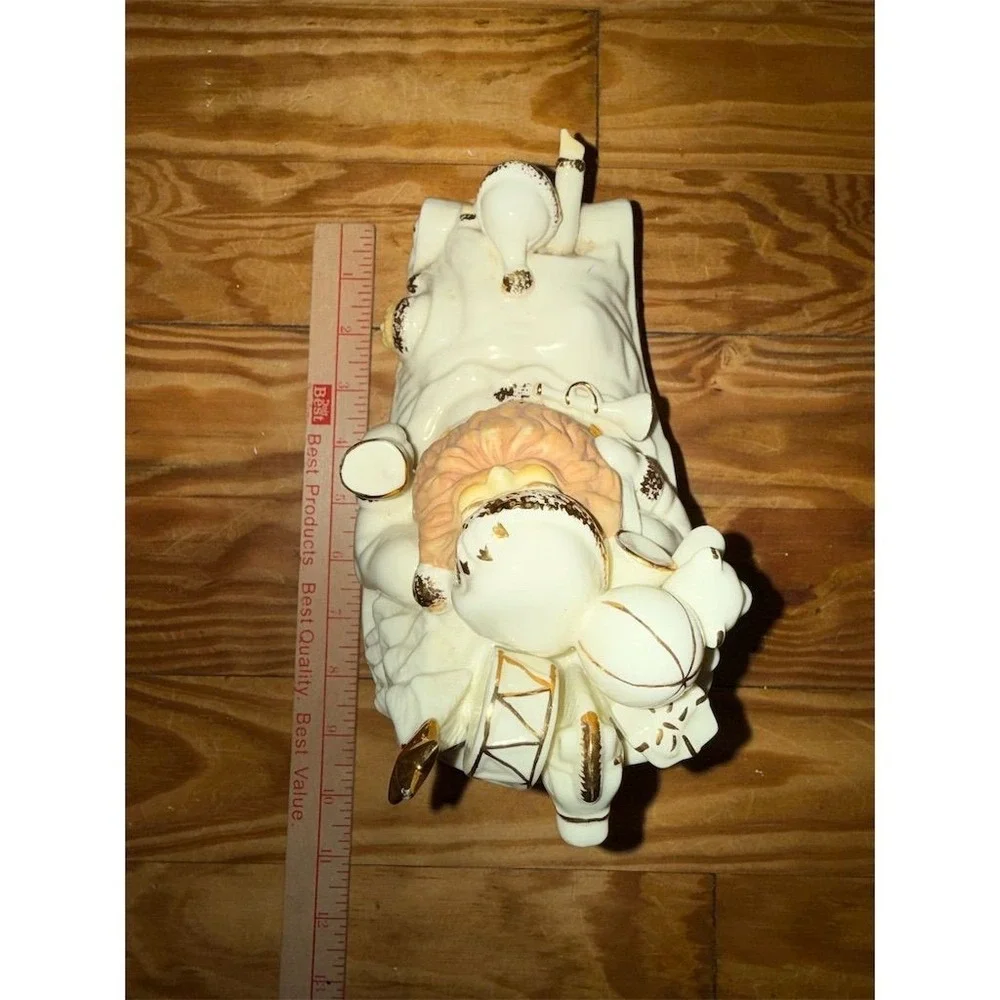 Vintage Baum Bros Santa Sleigh Music Box Ivory &‎ Gold Holiday Decor